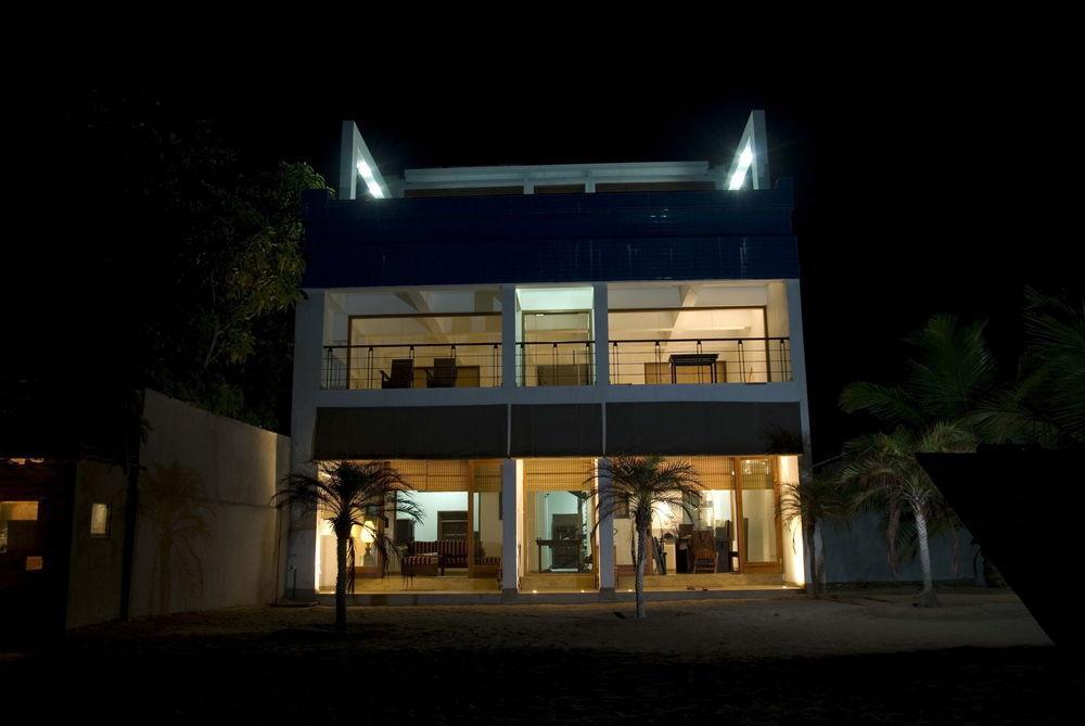 Hotel The Cove Negombo Exterior foto